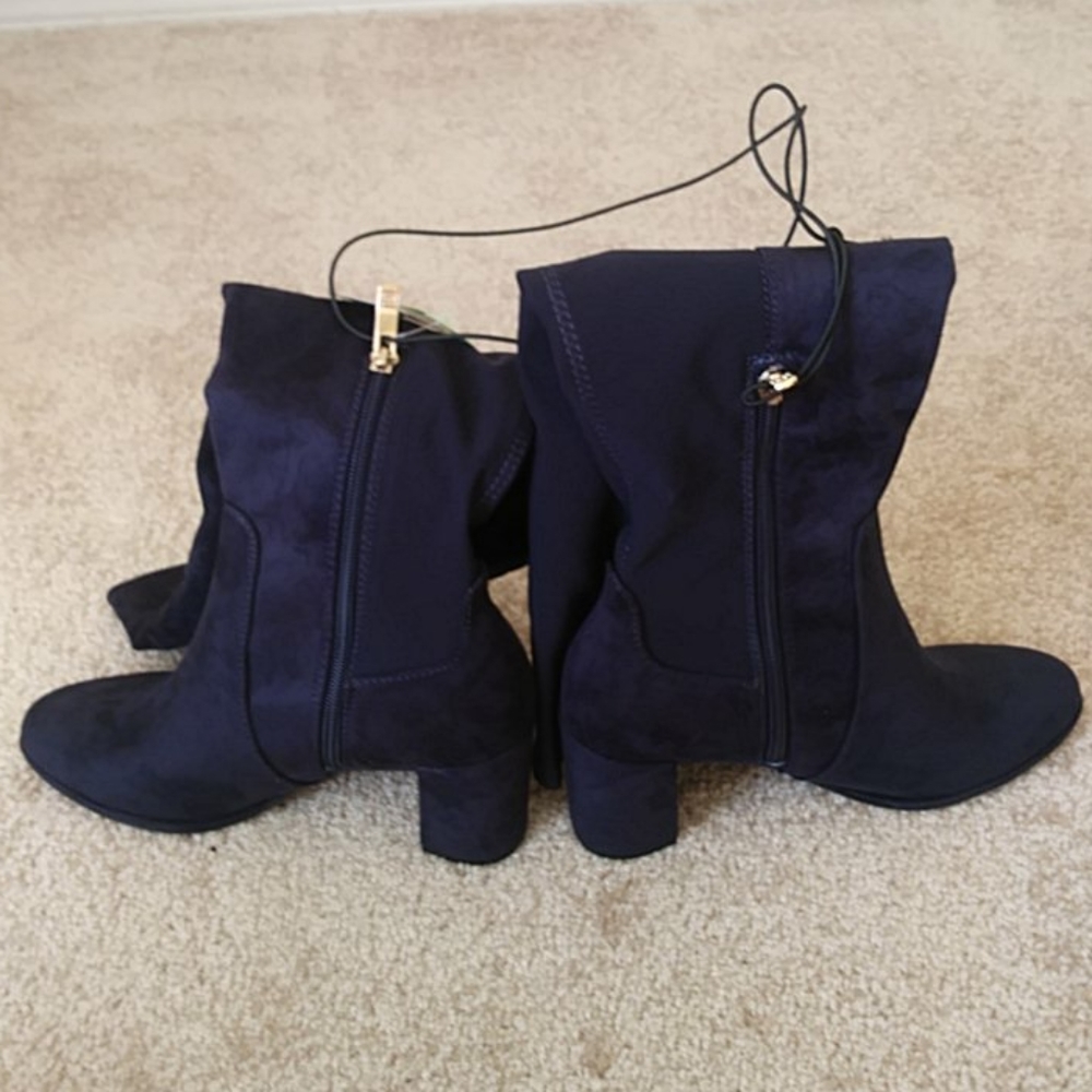 Shoe - Picture 8 of 8